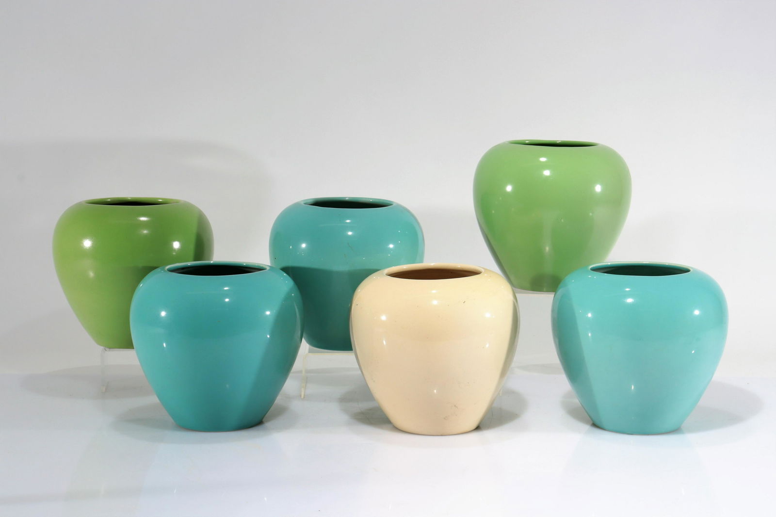 Trenton Pottery - 6 Vases (1 of 4)