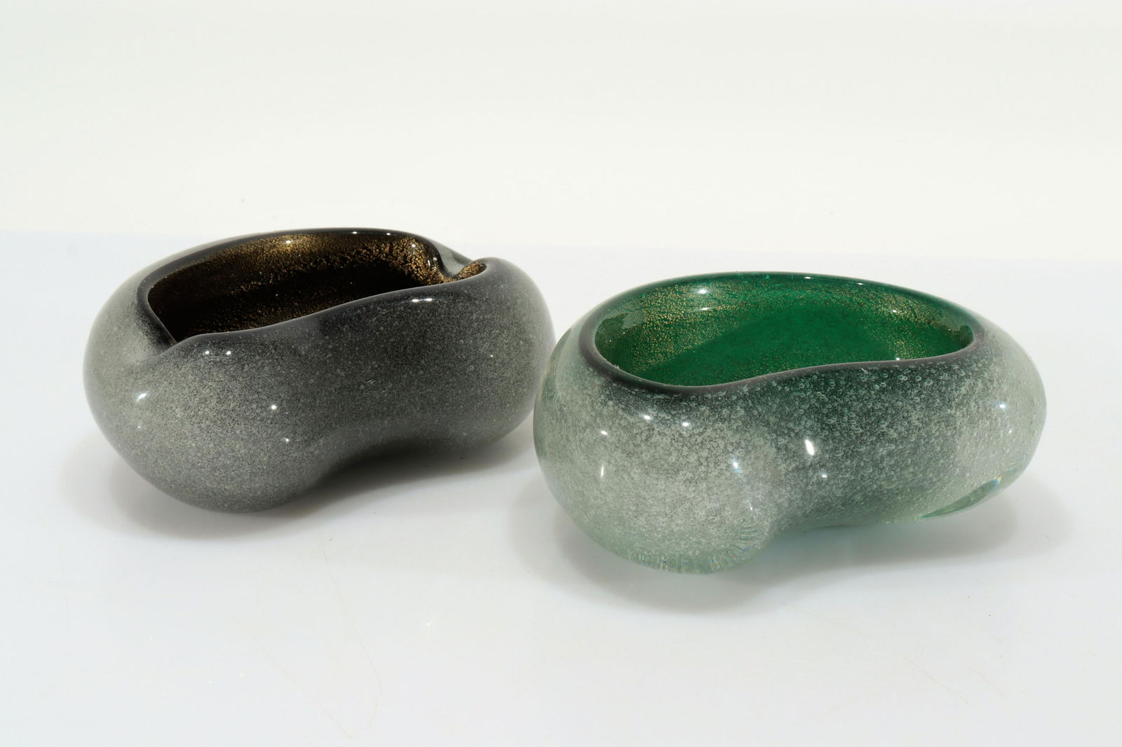 Archimede Seguso - Two Pulegoso Bowls (1 of 4)