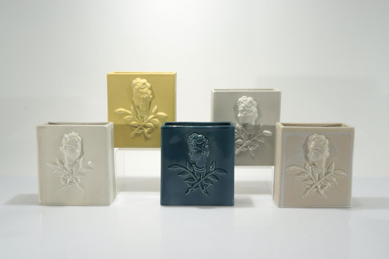 Vally Wieselthier/General Ceramics - 5 Vases (1 of 3)