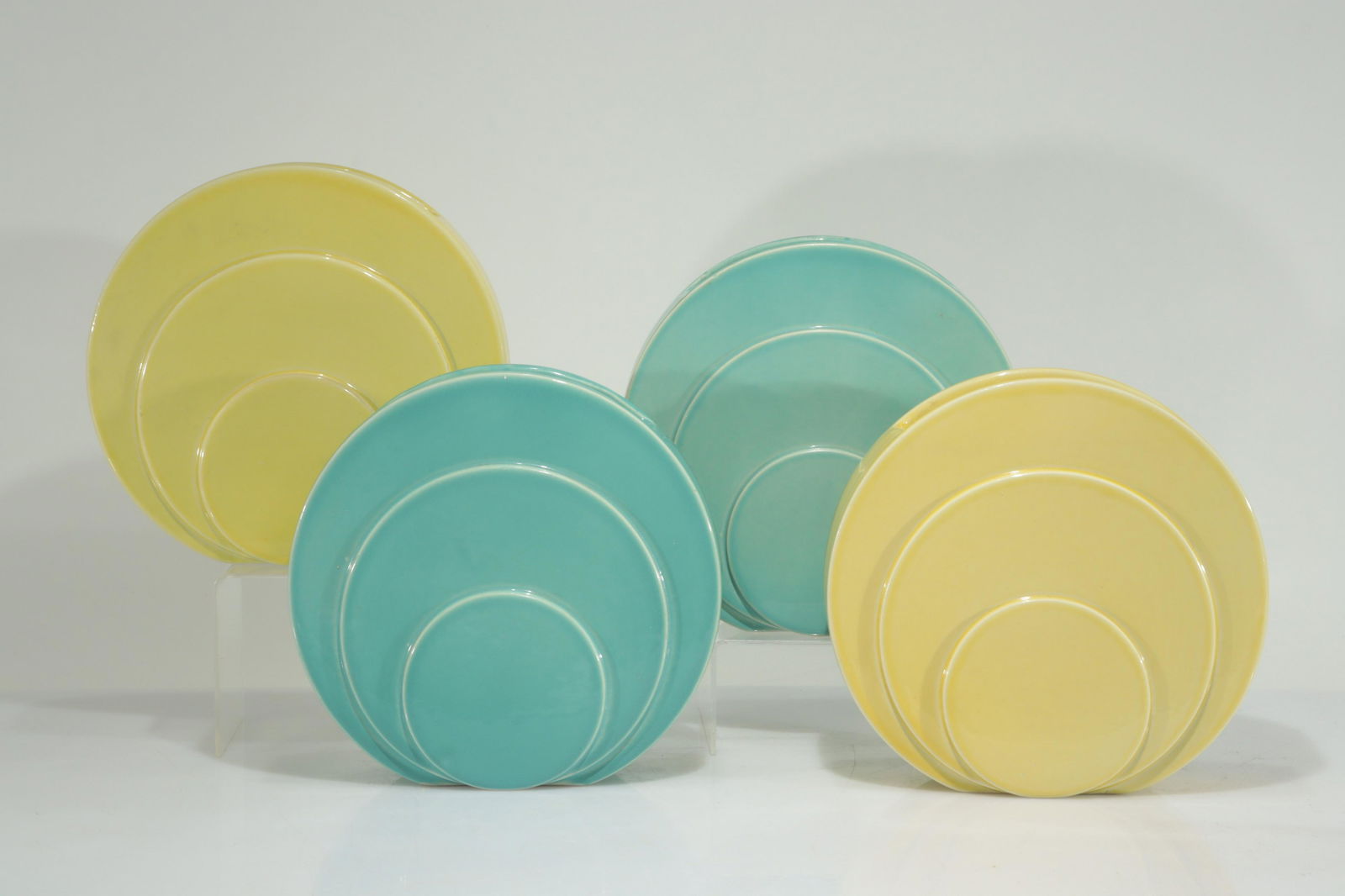 Trenton Pottery - 2 Pair Art Deco Vases, c.1930 (1 of 3)