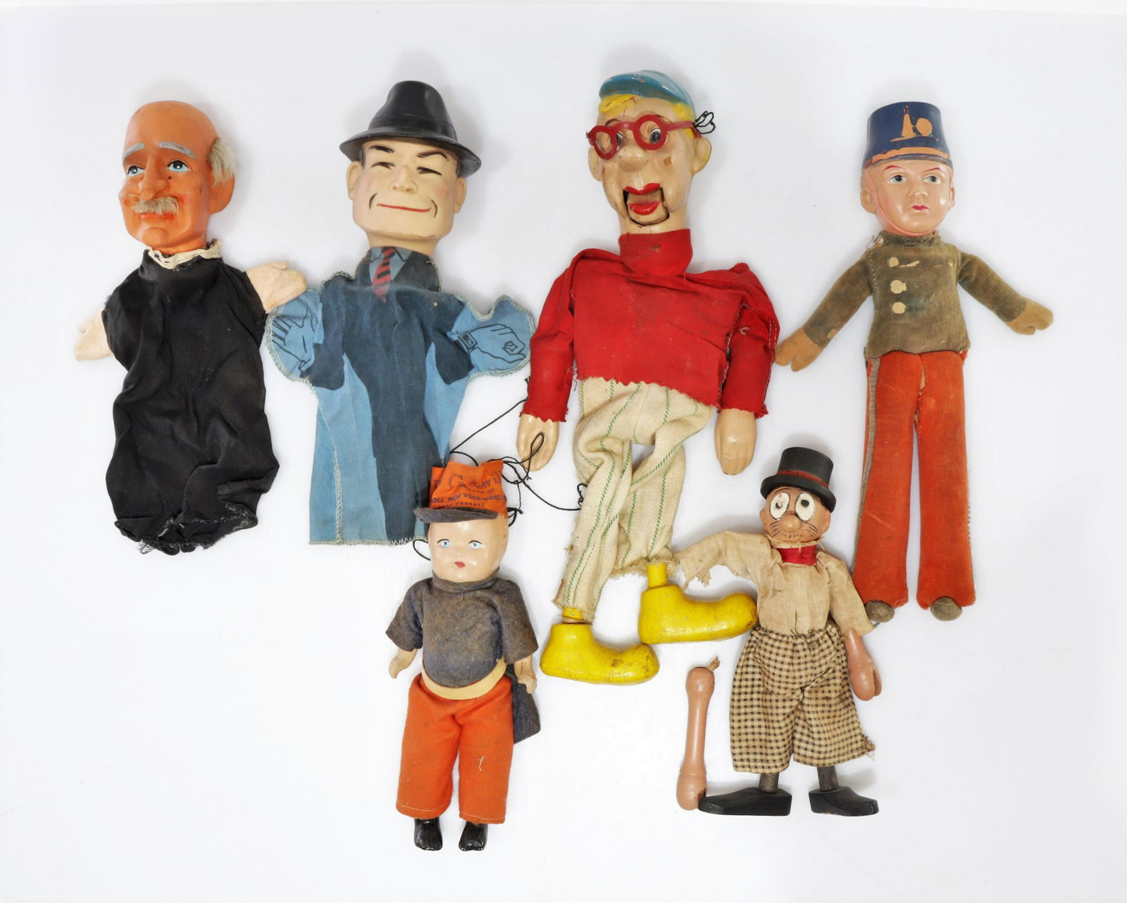 Dolls & Hand Puppets (1 of 6)