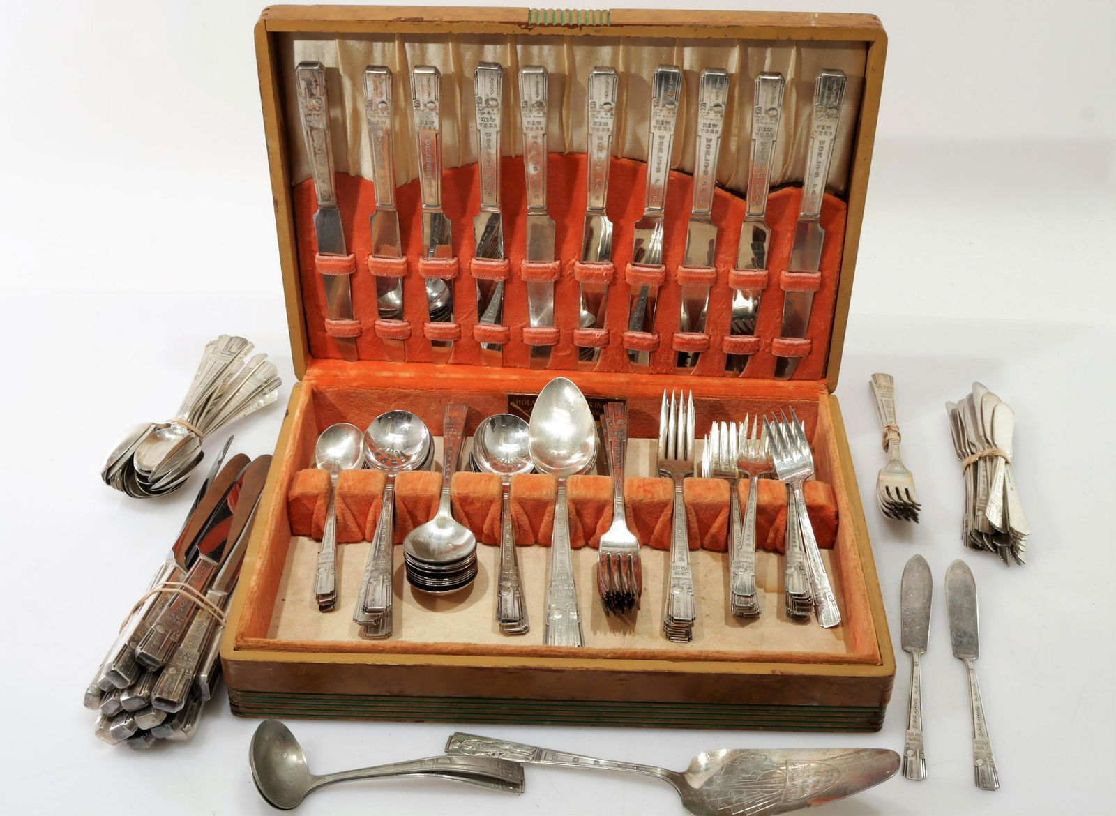 Wallace - 1939 World's Fair Silverplate Flatware (1 of 6)