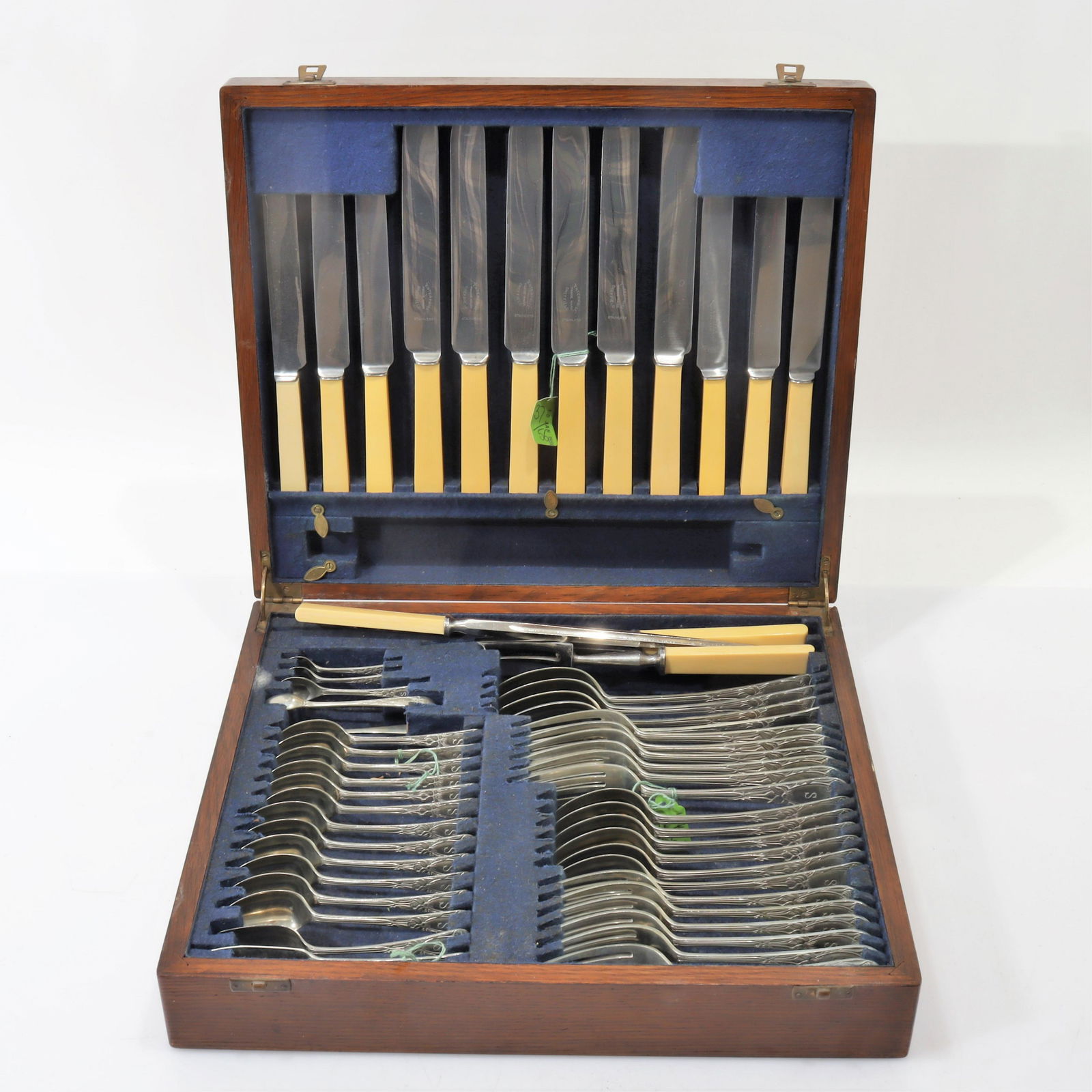 J.G. Graves - Silverplate Dinner Service for 6 (1 of 7)