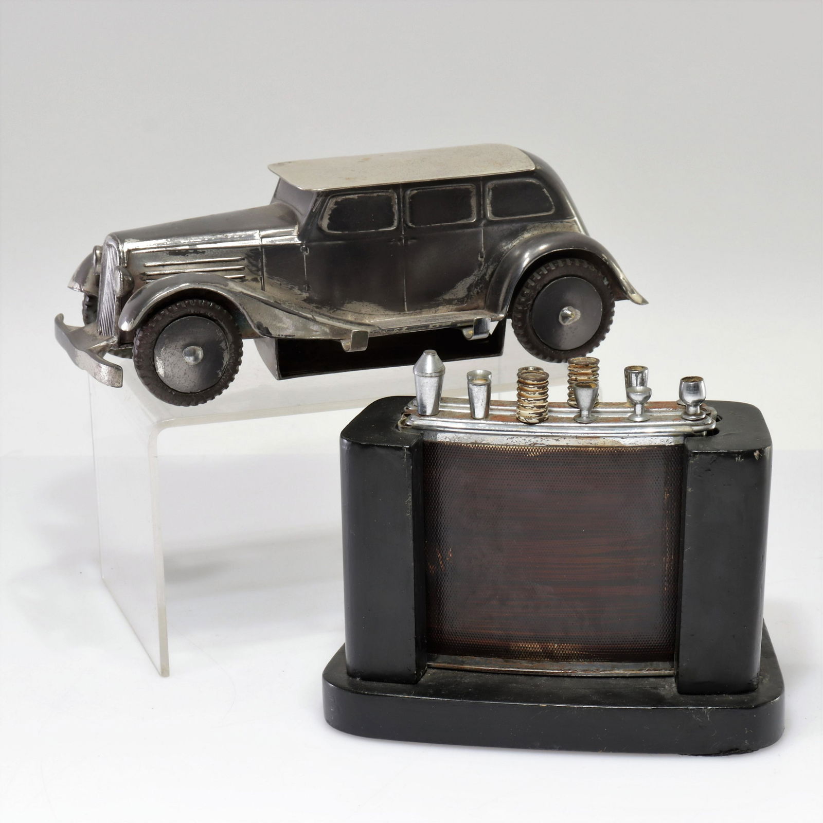 Chrome Cigarette Dispensers (1 of 3)