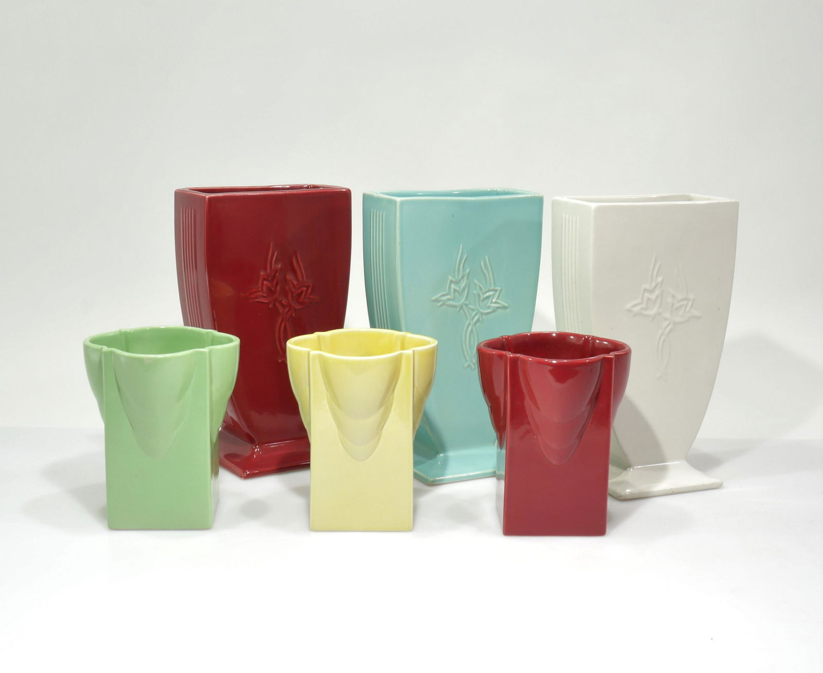 Trenton Art Pottery - 6 Vases (1 of 5)