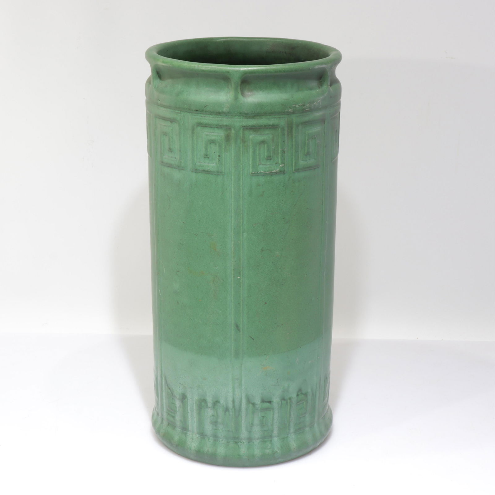 Am. Art Pottery Poss. McCoy Umbrella Stand (1 of 5)