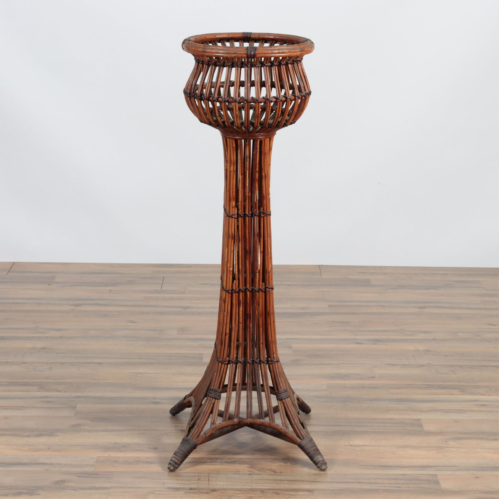 Wicker Plant Stand (1 of 5)