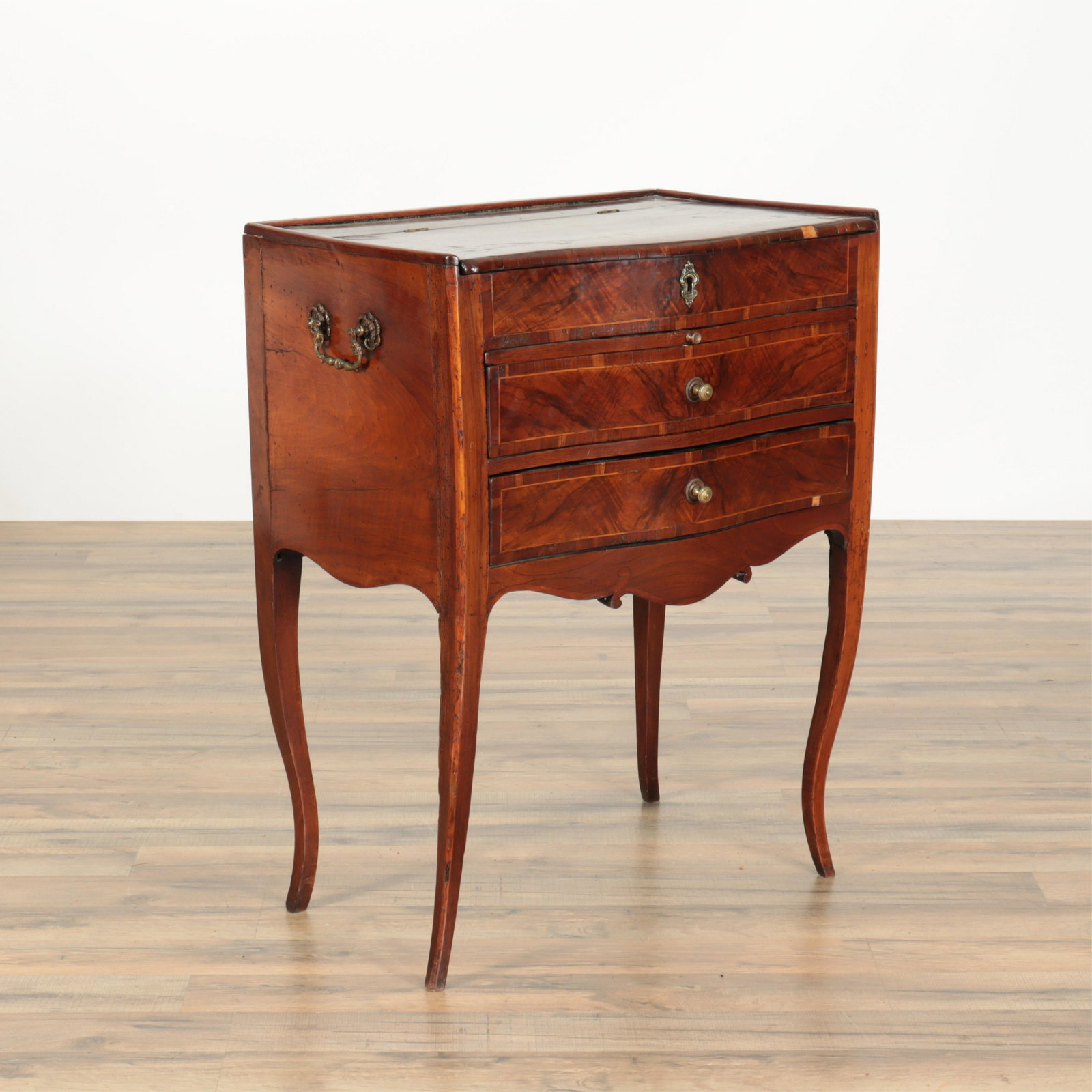 Louis XV Inlaid Burlwood Table en Ecrier, 18th C (1 of 11)