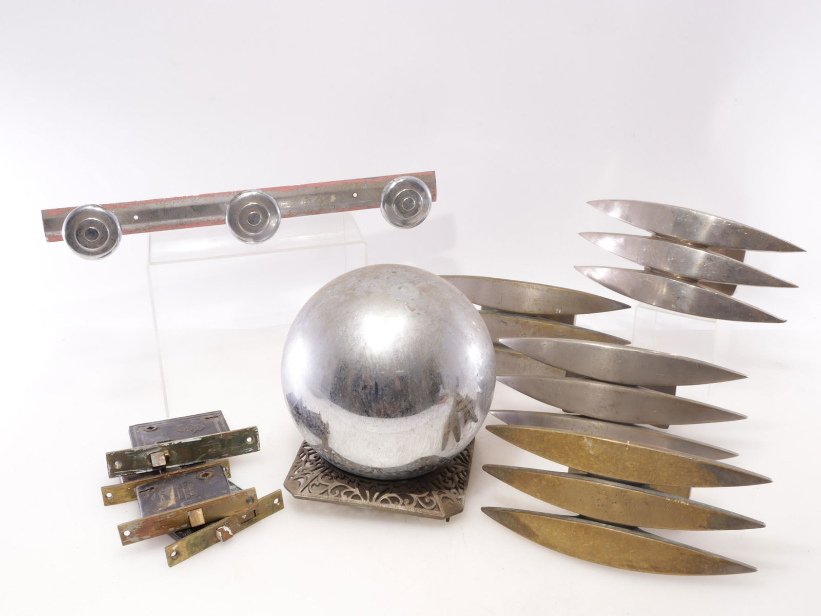 Deco Chrome Door Handles & Locks (1 of 6)