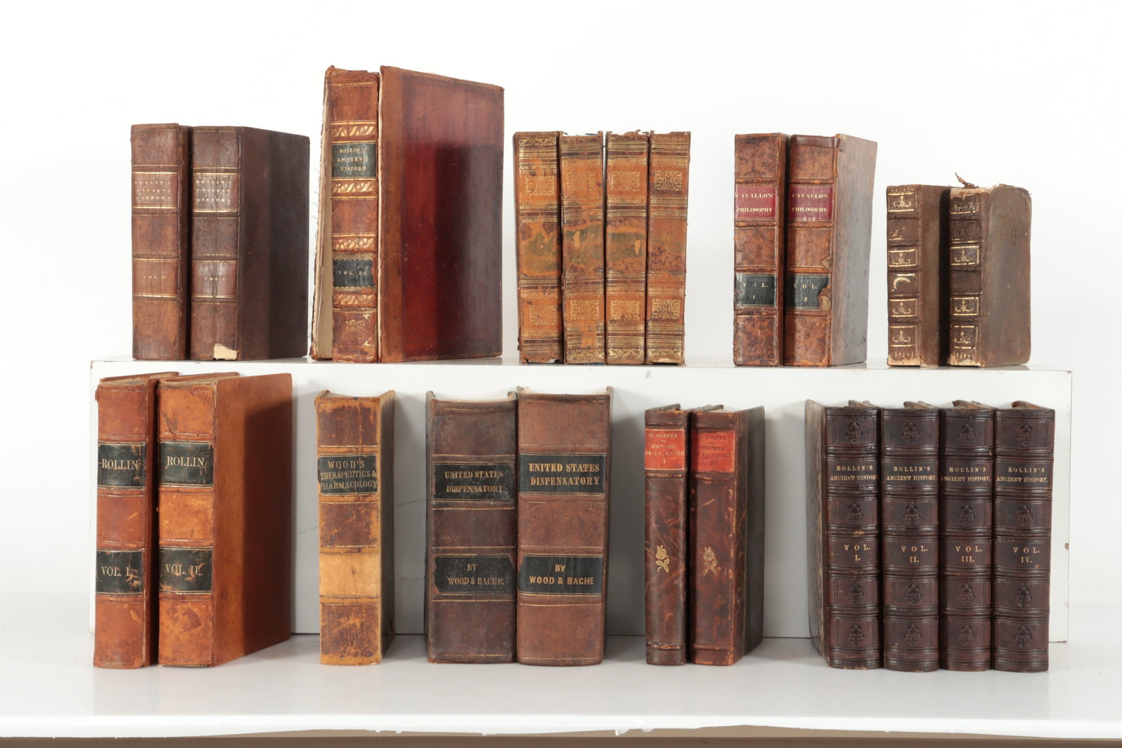 ROLLIN. The Ancient History. Philadelphia, 1855: Leather bindings. - Charles ROLLIN The Ancient History. Philadelphia: 1855. 4 volumes, octavo. (Some spotting). Contemporary brown half morocco, spines tooled in blind and lettered in gilt, marbled ed