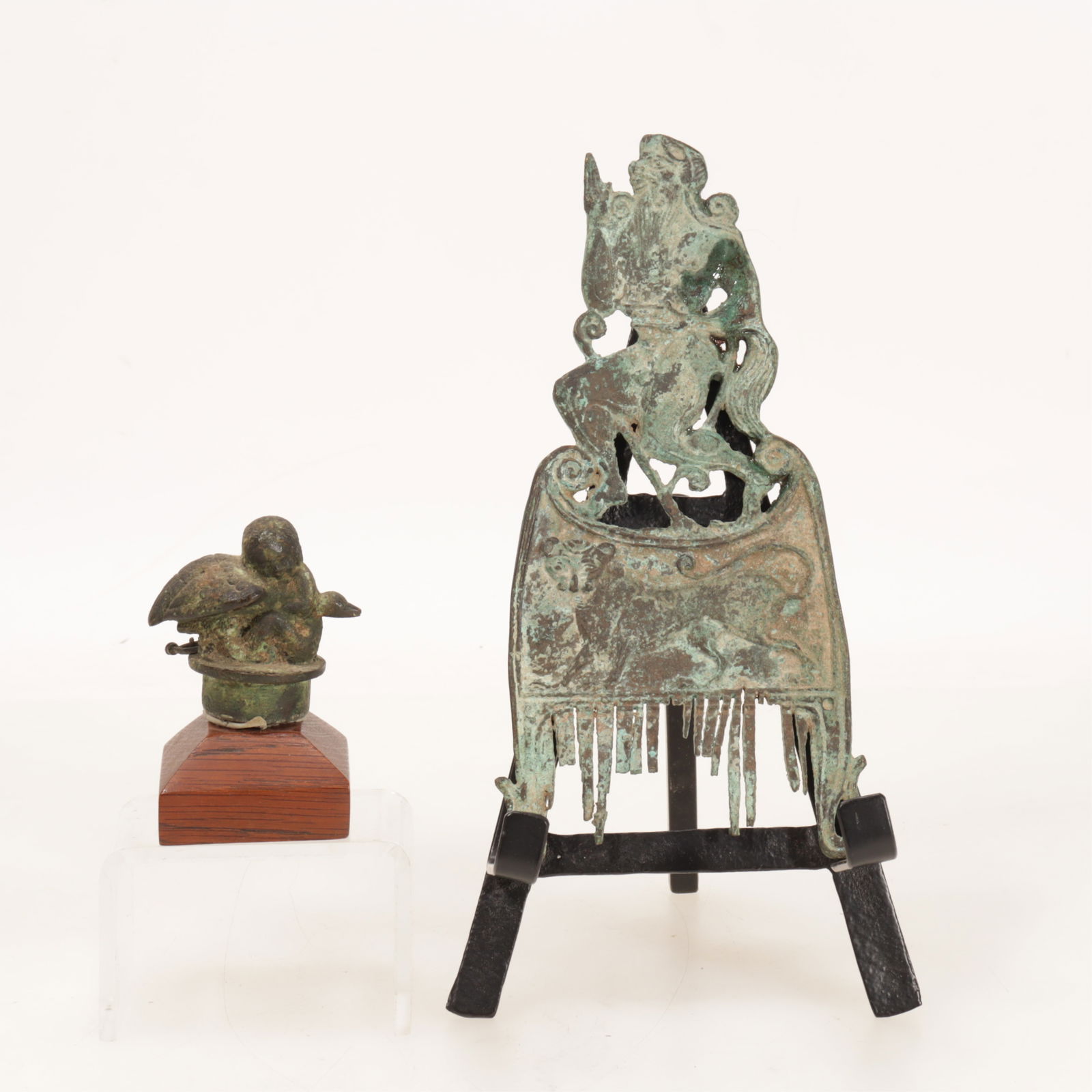 Greco Roman Style Bronze Comb & Figural Stopper (1 of 7)