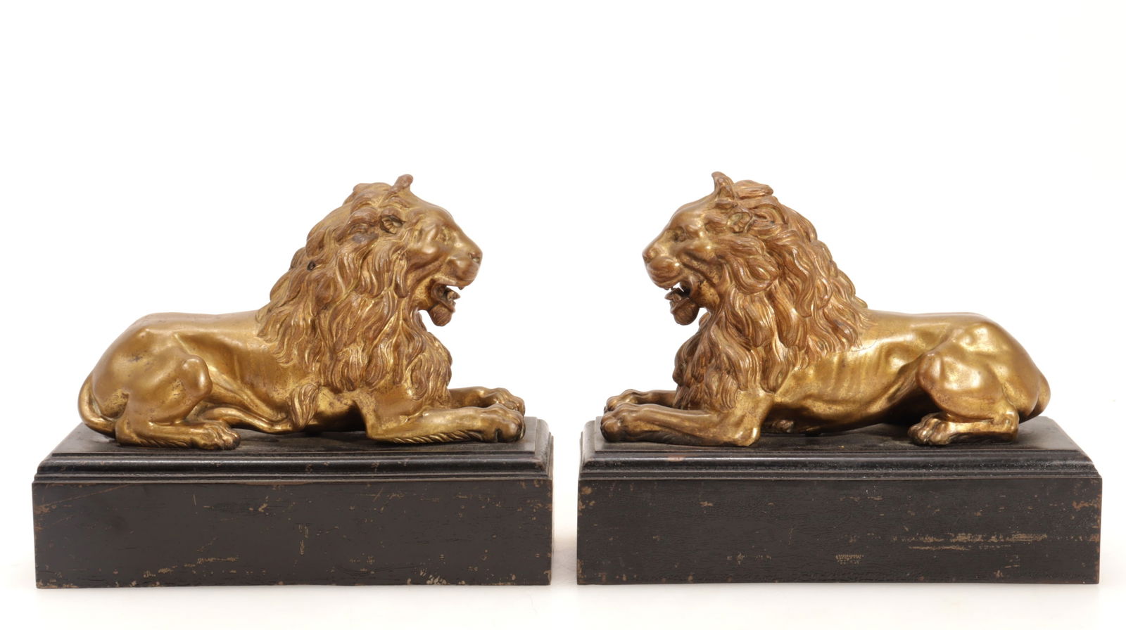 Pair of Classical Style Recumbent Lions (1 of 4)