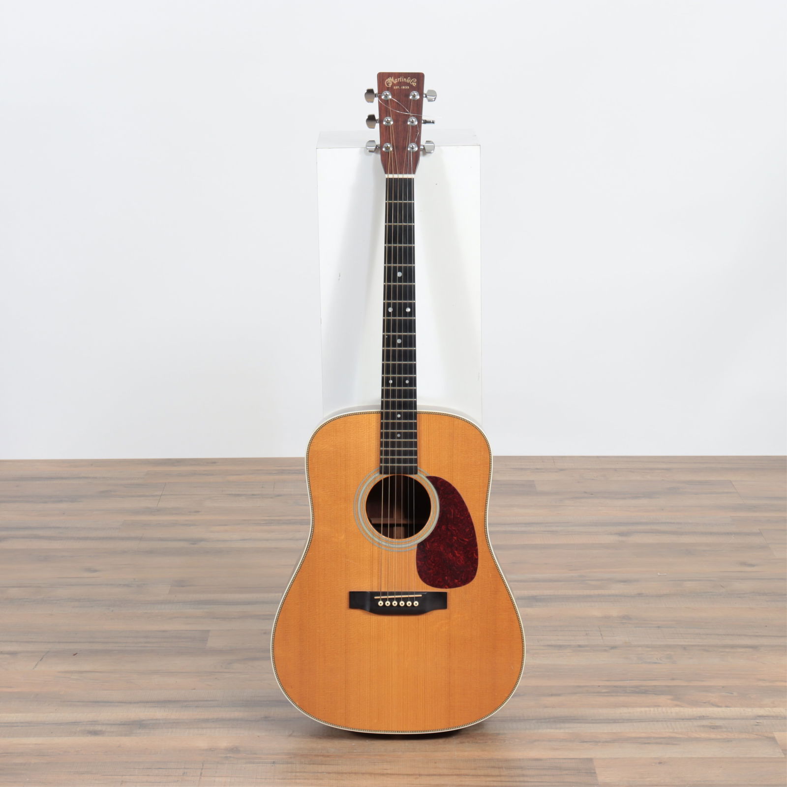 1990s Martin Guitar HD 28 (1 of 20)