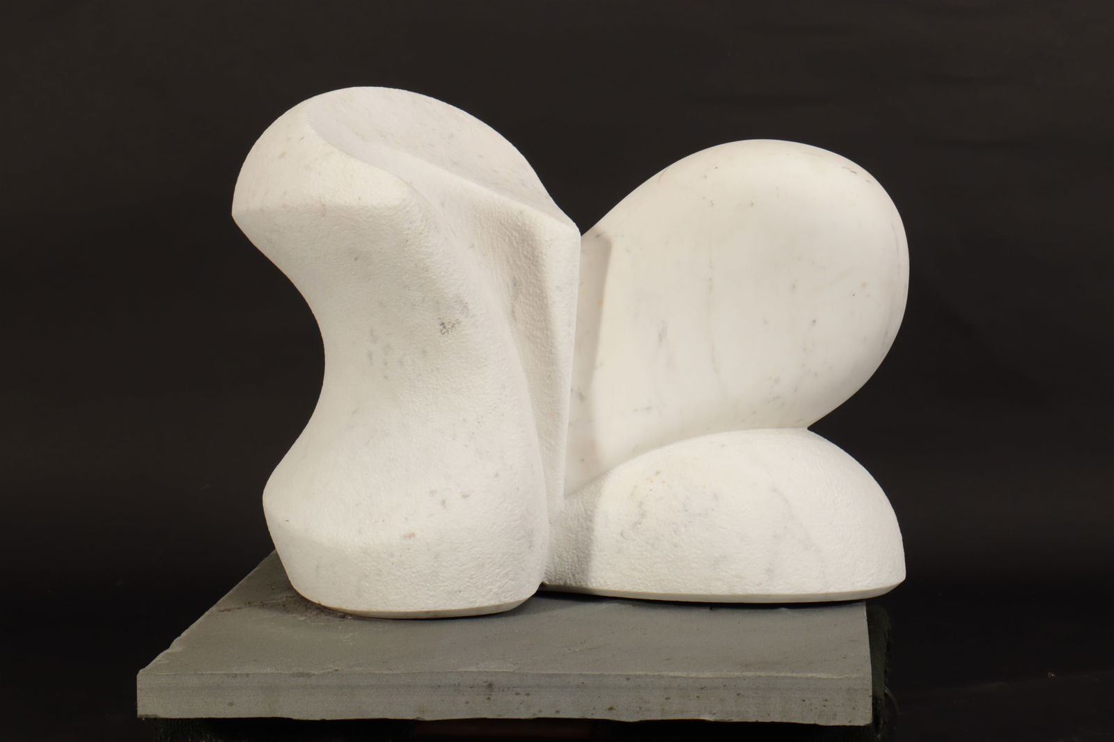 Arturo DiModica - White Marble Sculpture (1 of 7)