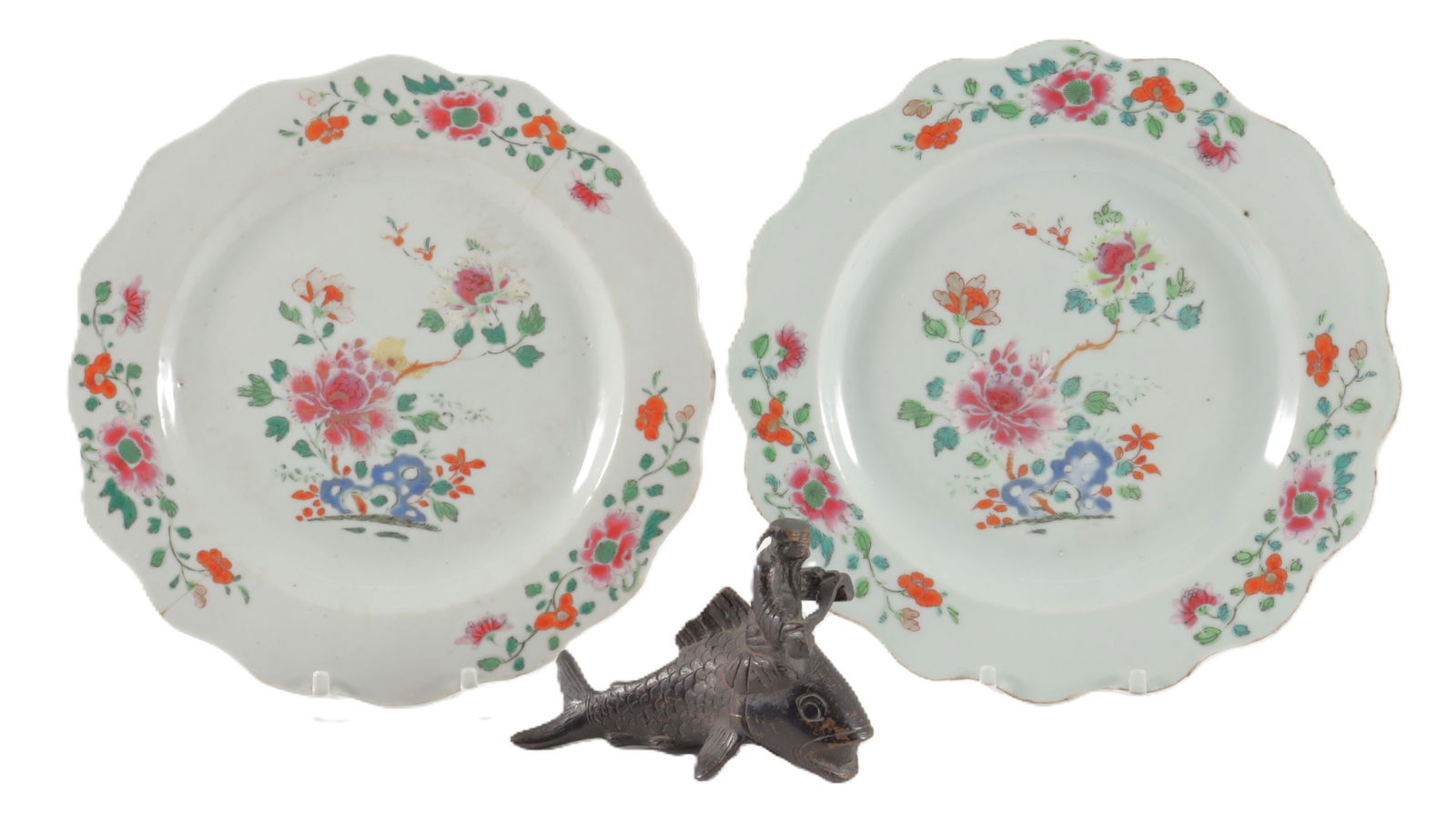 Chinese Export Plates & Bronze Fish (1 of 9)