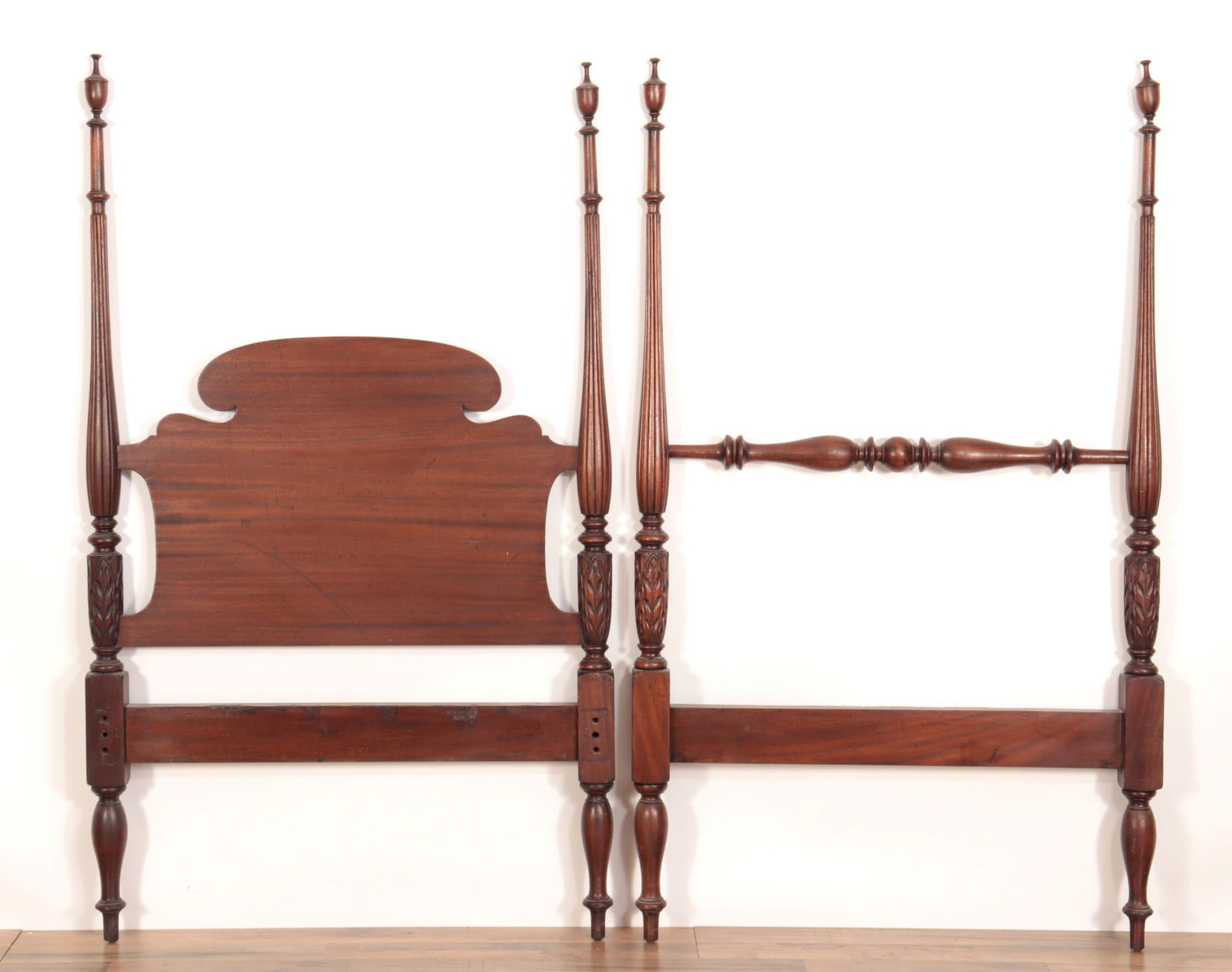 Federal Style Mahogany Twin Poster Bedstead (1 of 8)