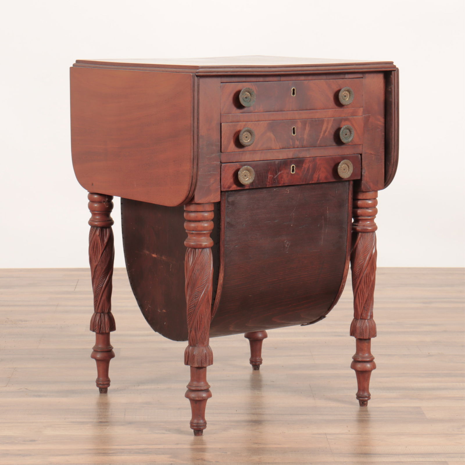Classical Mahogany Dropleaf Side Table (1 of 8)