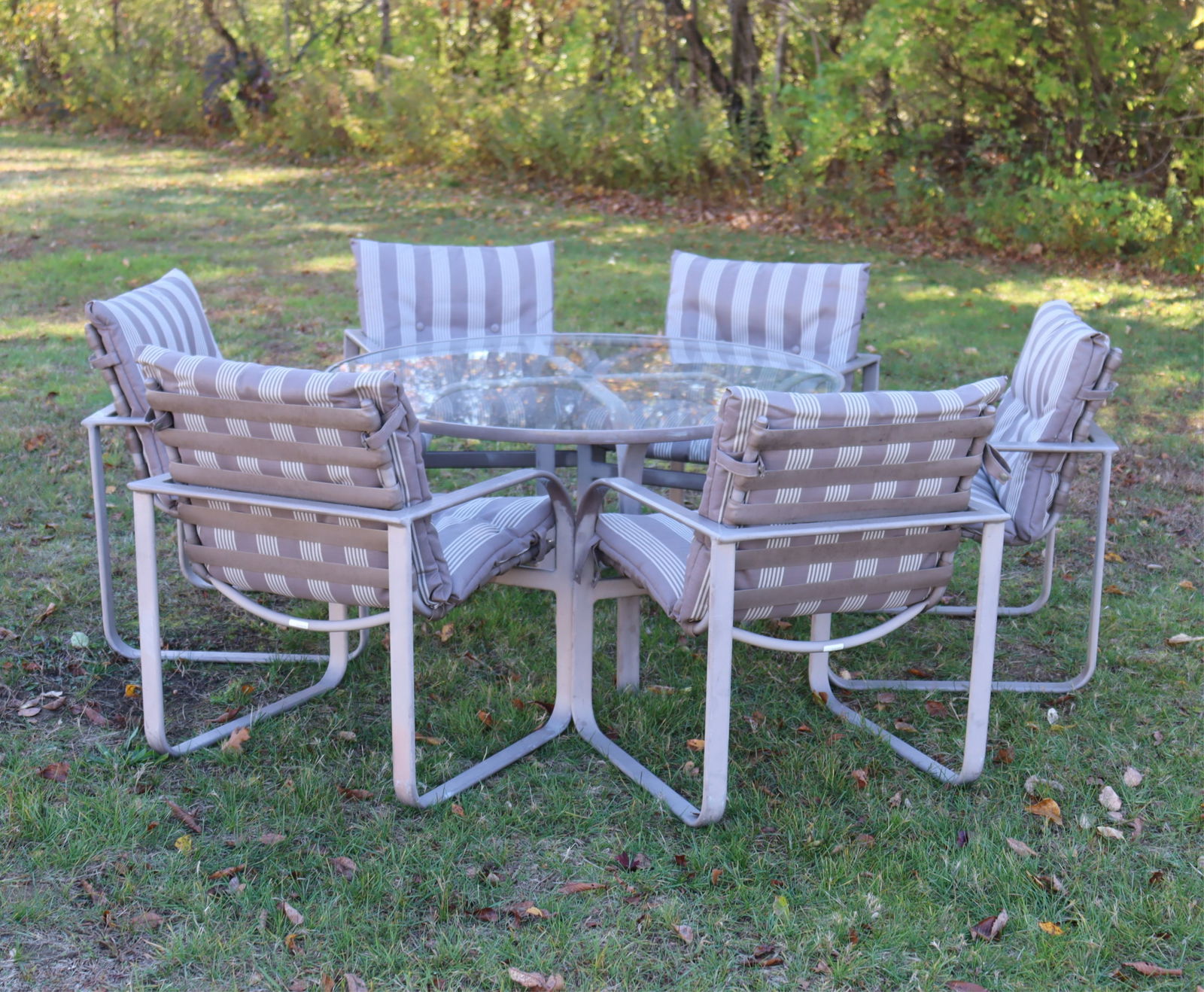 Brown Jordan Outdoor Furniture Armchairs, Table (1 of 10)