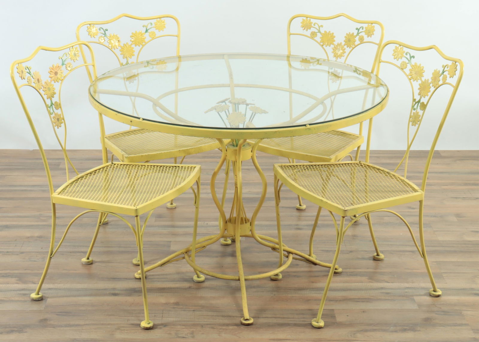 Woodard Yellow Painted 'Daisy' Dining Set (1 of 13)