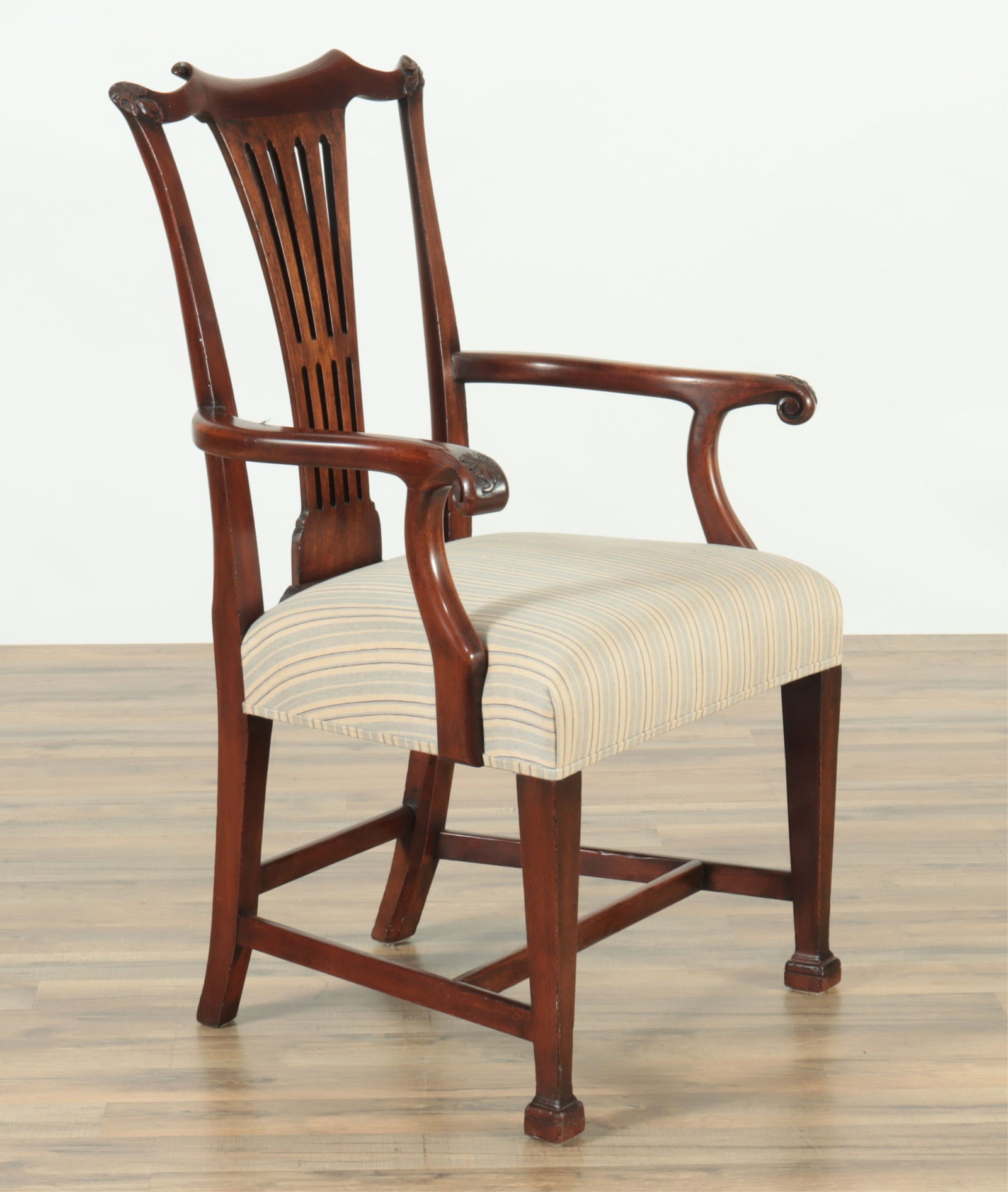 Jasper Furniture Vineyard Armchair (1 of 7)