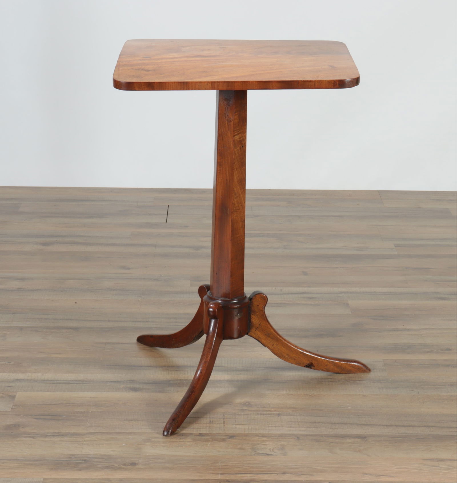 Regency Mahogany Tilt Top Tripod Table, 19th C. (1 of 6)