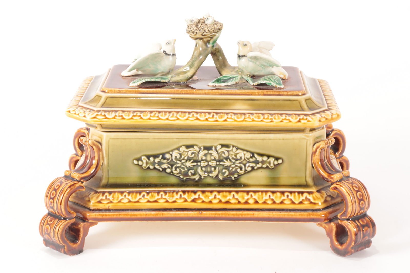 Choisy Le Roi French Lidded Box (1 of 6)