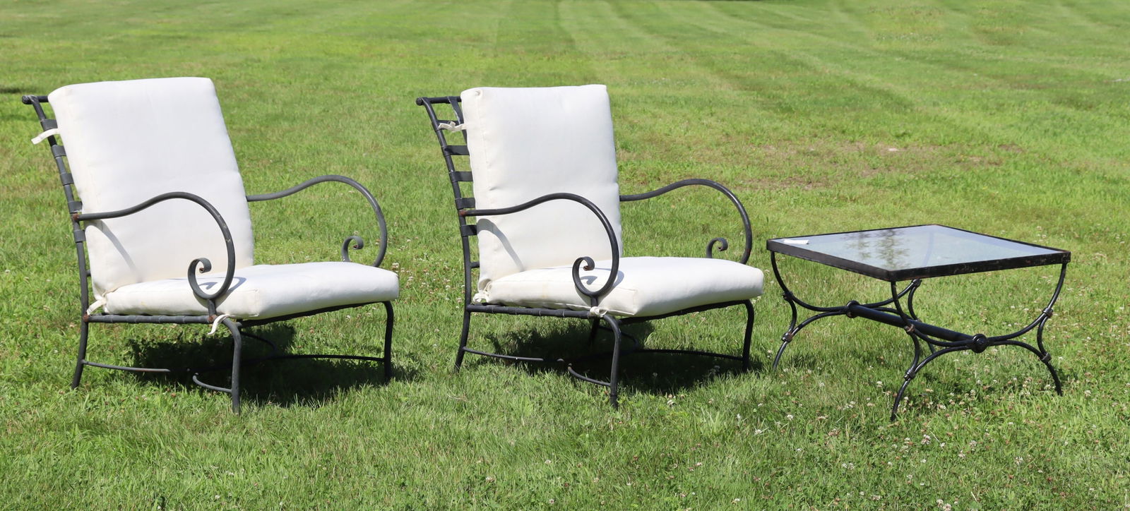 Pair of Sifas Kross Lounge Chairs & Side Table (1 of 9)