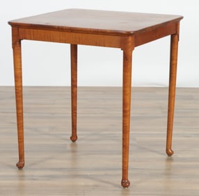 Queen Anne Style Maple Side Table