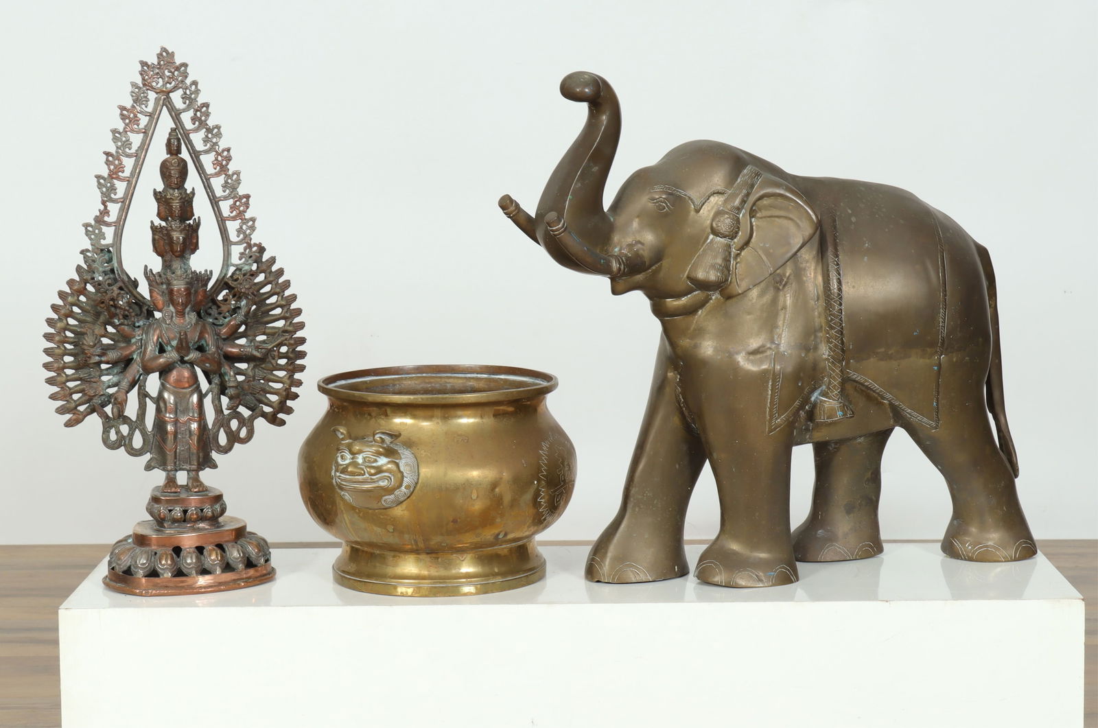3 Asian Brass & Copper Items - Bodhisattva (1 of 7)