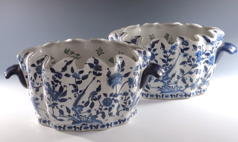 Pair of Chinese United Wilson Jardiniere