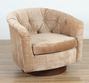 Milo Baughman - Swivel Lounge Chair