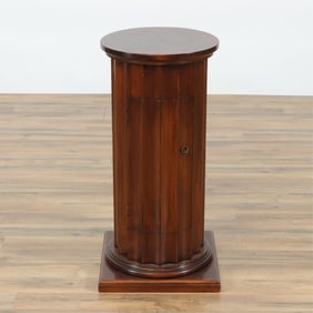 Classical Style Mahogany Pot Cabinet Pedestal