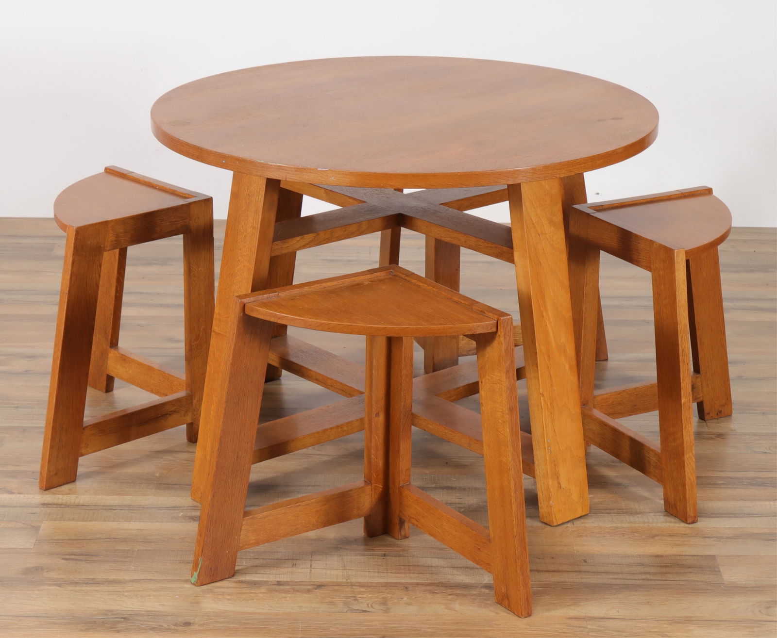 Arts & Crafts Style Child's Table & Benches (1 of 10)