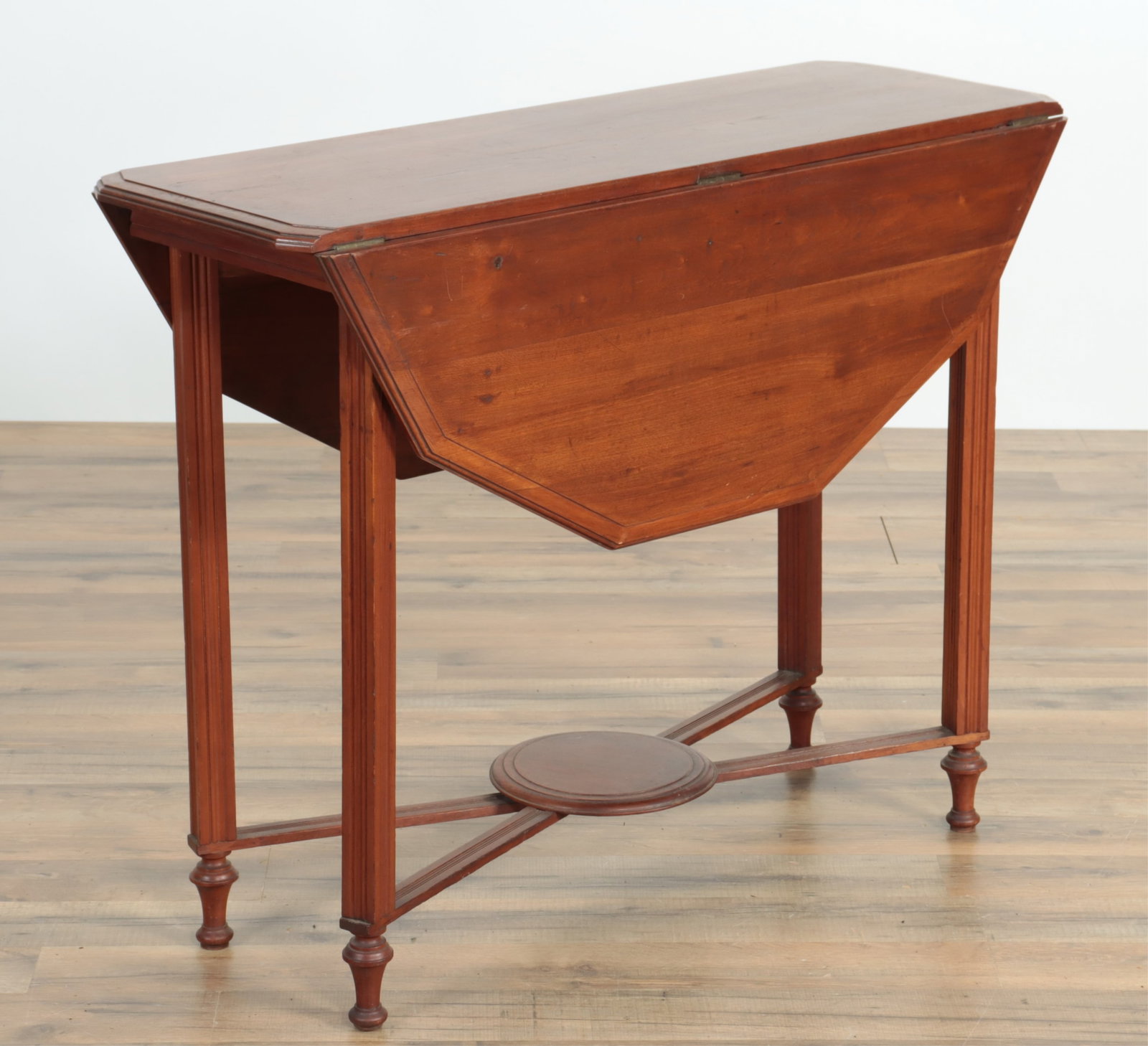 Aesthetic Movement Cherry Occasional Table, 19th C (1 of 5)