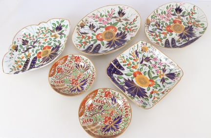 Group of Coalport Finger & Thumb Table Articles