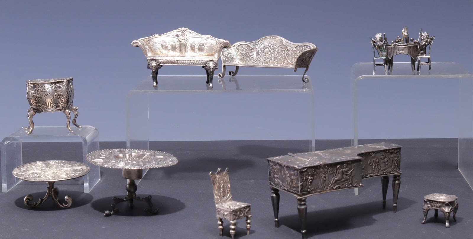 German Hanau Silver Snuff Boxes & Furniture (1 of 9)