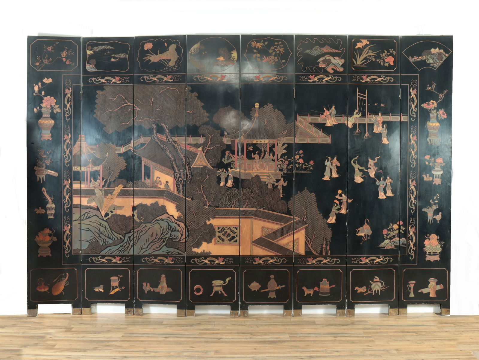 Chinese Coromandel Screen (1 of 15)