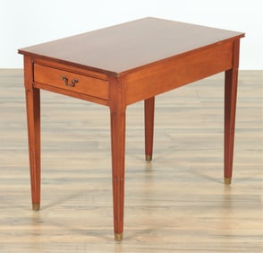 Classical Style Mahogany End Table