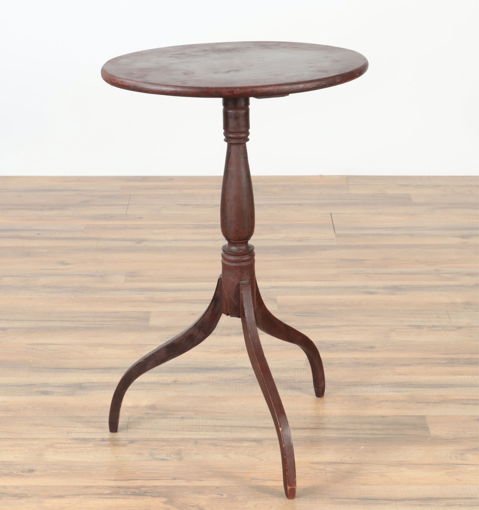 Federal Oval Spiderleg Table (1 of 6)