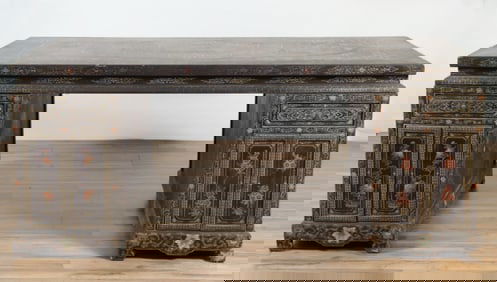 19th - E.20th C. Chinese Lacquer Partner's Desk