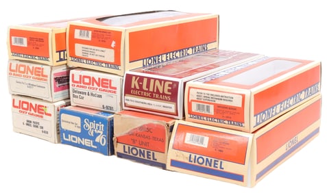 Lionel - Assorted Rail and Box Cars O Gauge