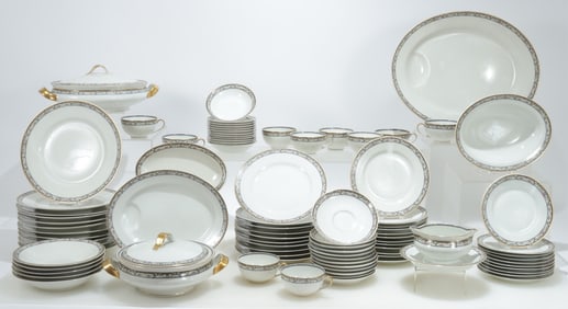 Haviland Limoges - Dinner Service