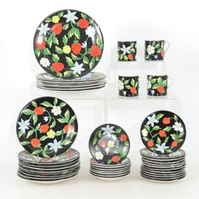 Partial Dinner Service - Italian Strawberry Motif