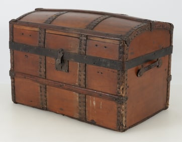 19th C. Childrens Steamer Trunk