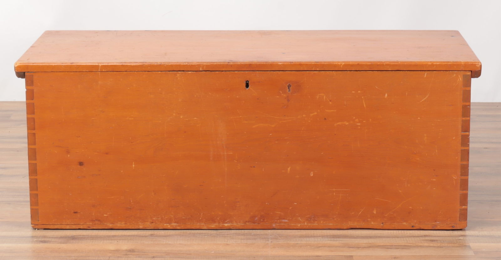 Benchmade Country Pine Blanket Chest (1 of 11)