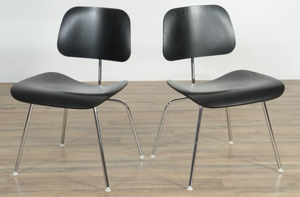 Pair Charles Eames for Herman Miller Chairs