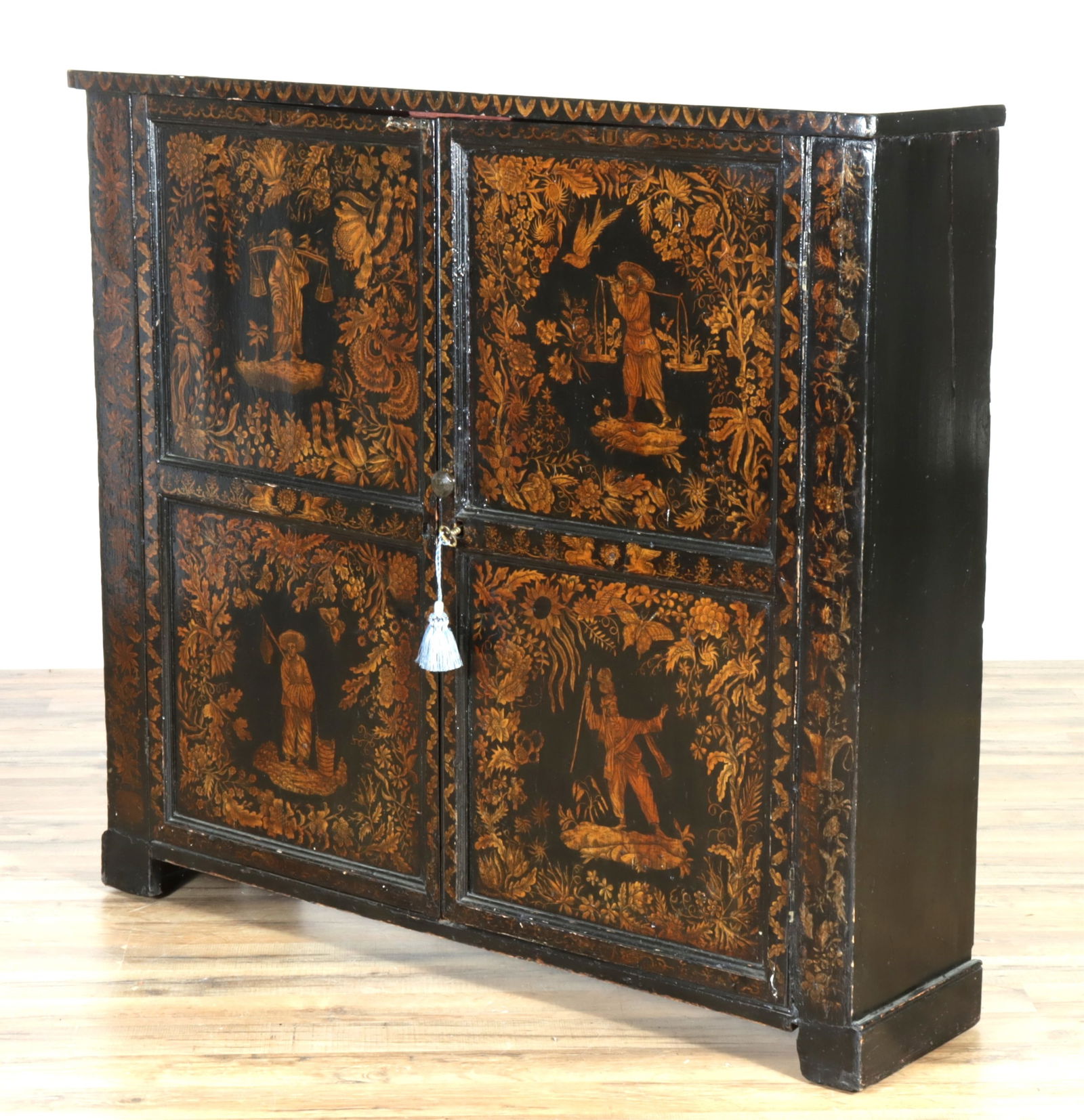Chinoiserie Decorated Cabinet (1 of 10)