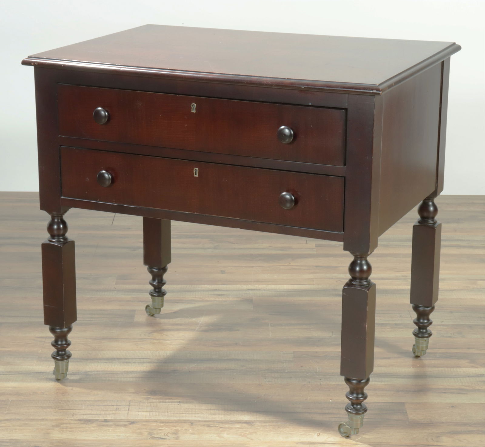 Thomas O'Brian Classical Style Mahogany Side Table (1 of 8)