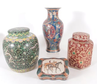 Group Chinese Decorative Porcelains
