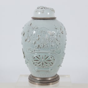 Chinese Celadon Porcelain Covered Jar